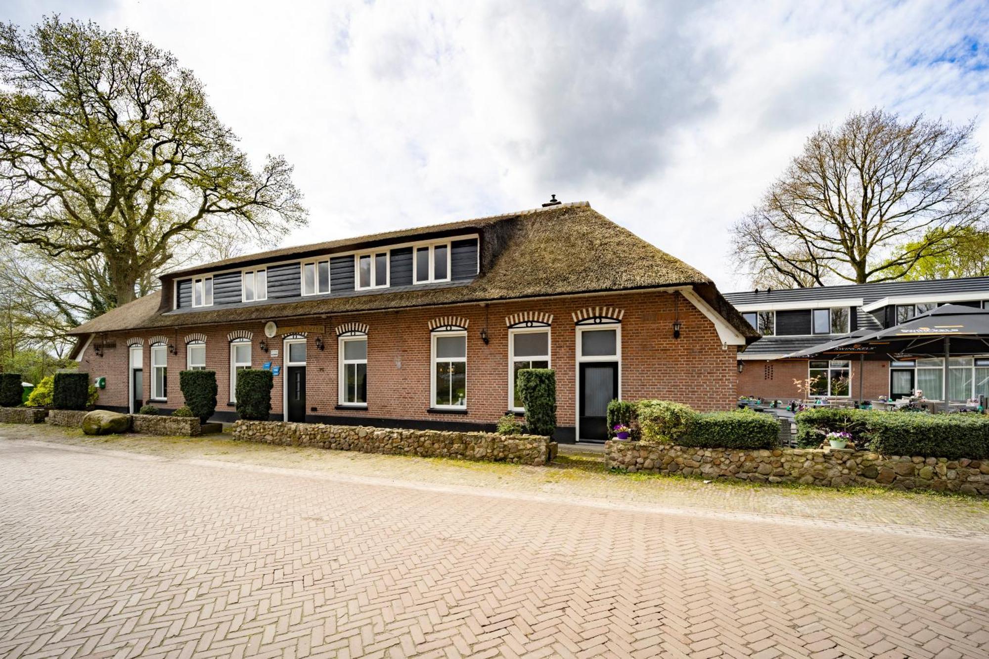 Fletcher Hotel-Restaurant De Borken Dwingeloo Eksteriør billede